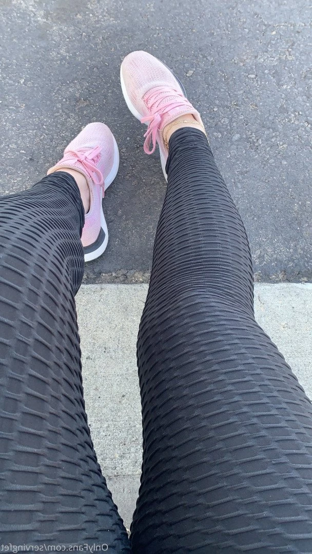 SERVINGBAREFEET [ servingfet ] Onlyfans leaked photo 5050727 on Hotleaks.tv