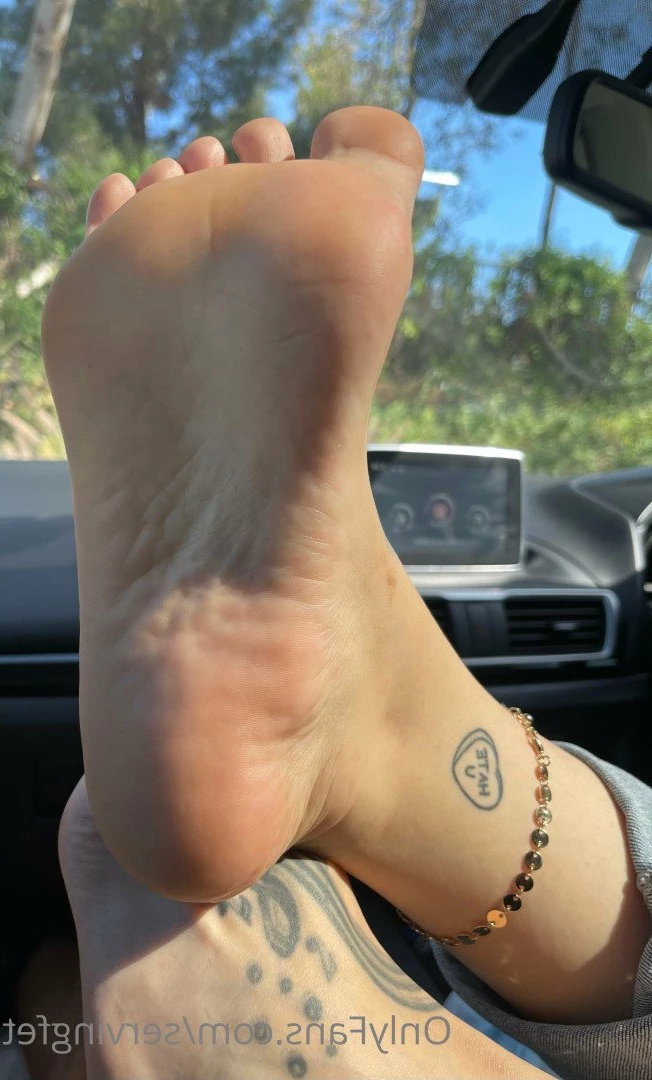 SERVINGBAREFEET [ servingfet ] Onlyfans leaked photo 5050867 on Hotleaks.tv