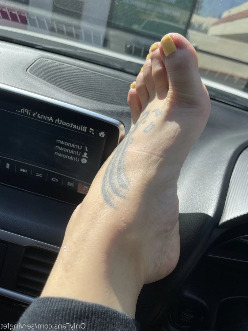 SERVINGBAREFEET [ servingfet ] Onlyfans leaked photo 5051472 on Hotleaks.tv