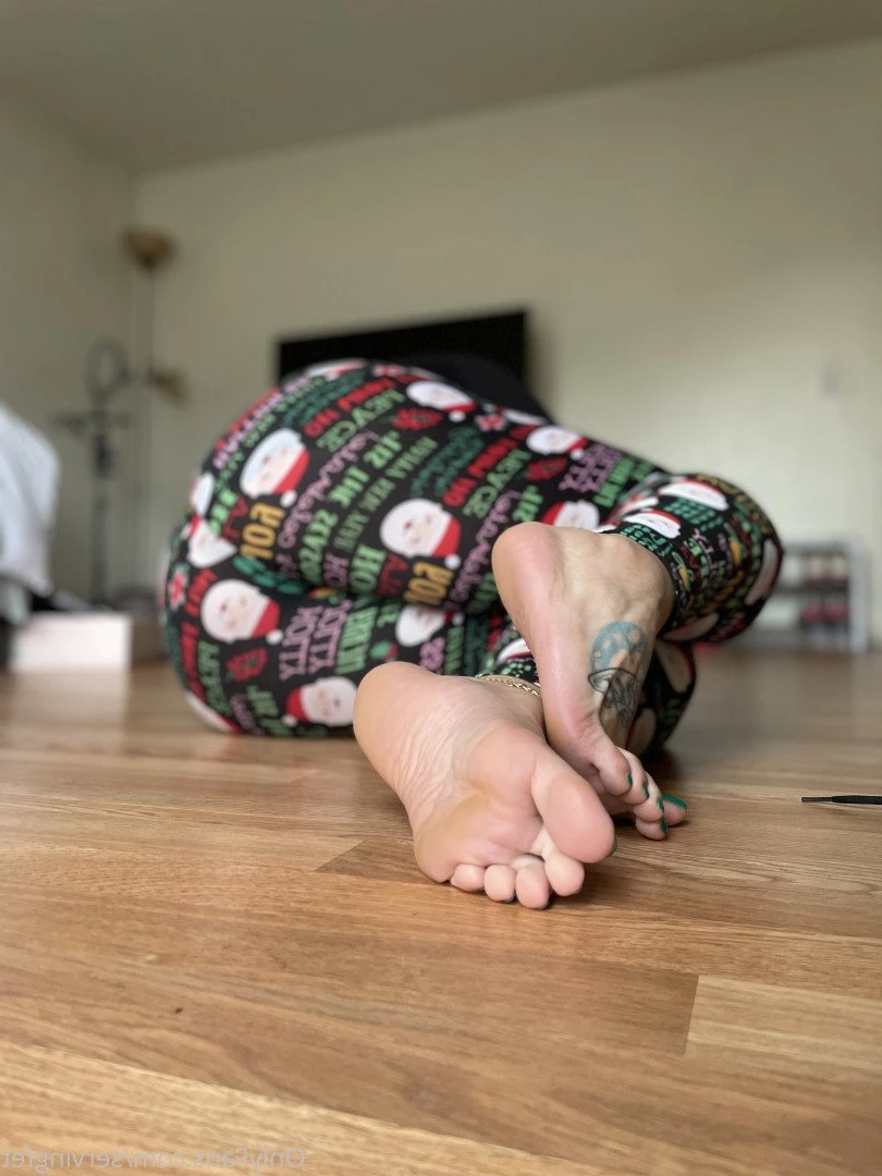 SERVINGBAREFEET [ servingfet ] Onlyfans leaked photo 5051601 on Hotleaks.tv
