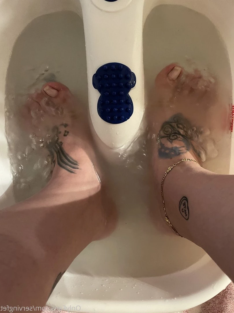 SERVINGBAREFEET [ servingfet ] Onlyfans leaked photo 5052084 on Hotleaks.tv