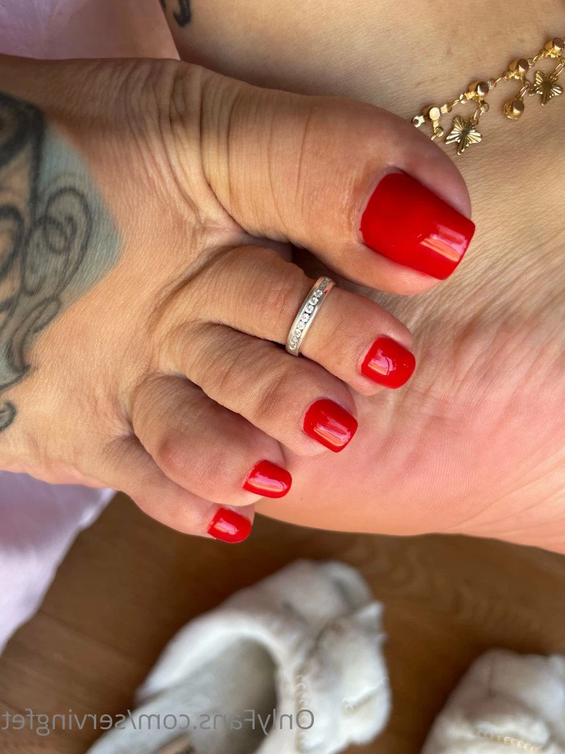 SERVINGBAREFEET [ servingfet ] Onlyfans leaked photo 5052343 on Hotleaks.tv