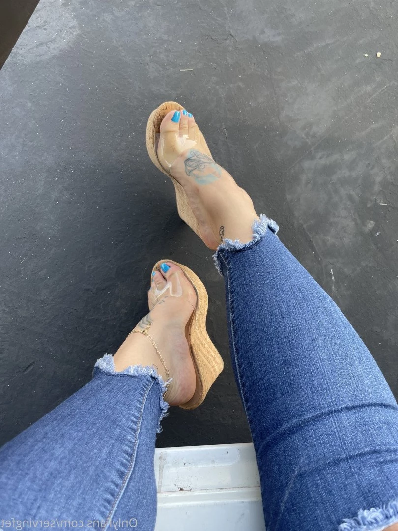 SERVINGBAREFEET [ servingfet ] Onlyfans leaked photo 5053005 on Hotleaks.tv