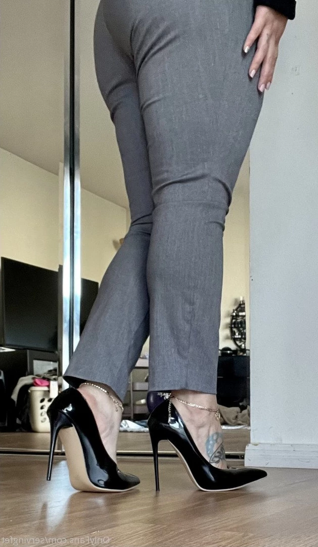 SERVINGBAREFEET [ servingfet ] Onlyfans leaked photo 5066469 on Hotleaks.tv