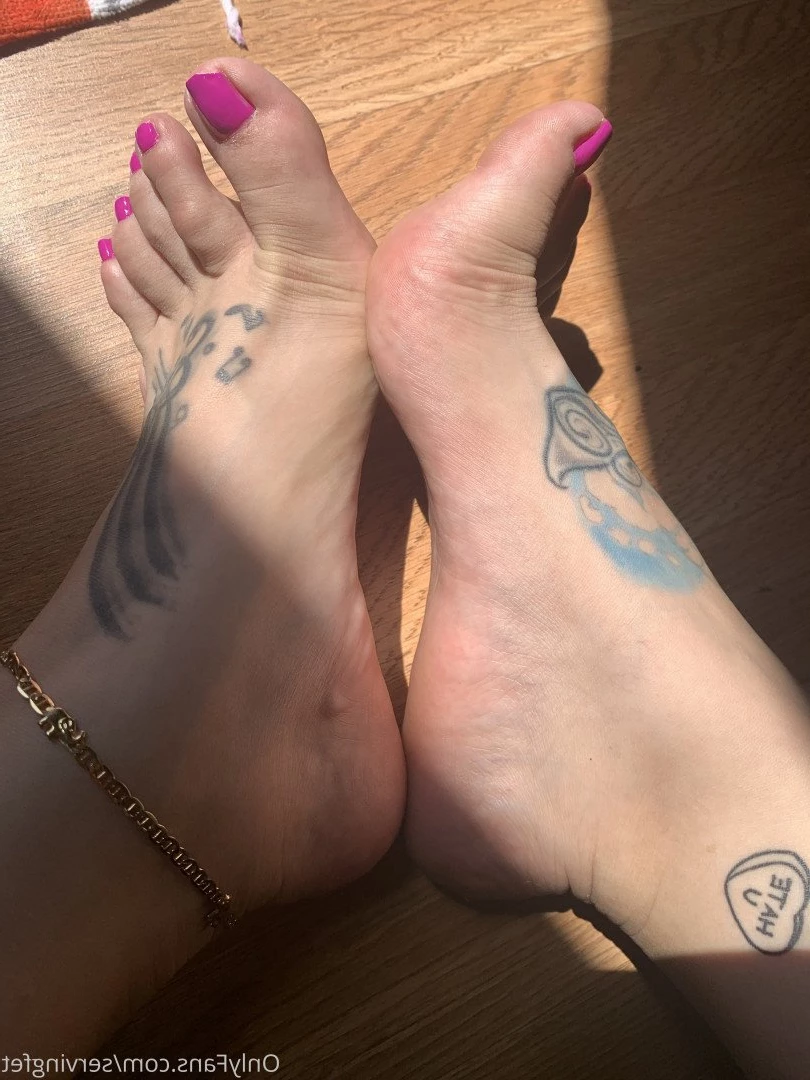 SERVINGBAREFEET [ servingfet ] Onlyfans leaked photo 5066921 on Hotleaks.tv