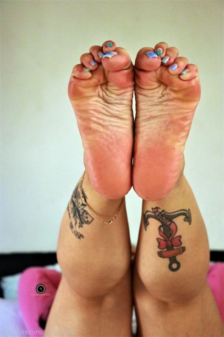 SERVINGBAREFEET [ servingfet ] Onlyfans leaked photo 5067419 on Hotleaks.tv
