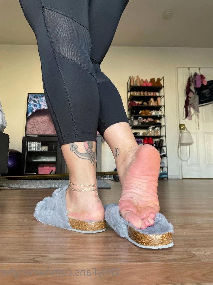 SERVINGBAREFEET [ servingfet ] Onlyfans leaked photo 5067569 on Hotleaks.tv