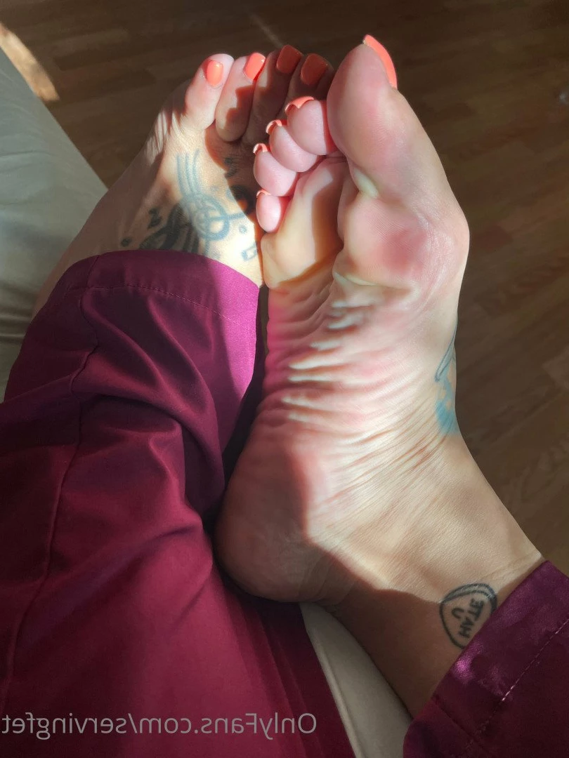 SERVINGBAREFEET [ servingfet ] Onlyfans leaked photo 5067786 on Hotleaks.tv