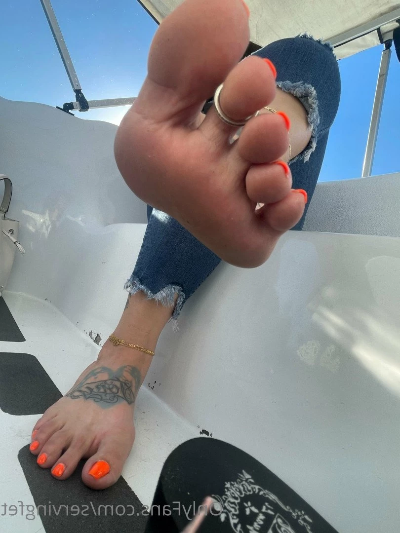 SERVINGBAREFEET [ servingfet ] Onlyfans leaked photo 5068001 on Hotleaks.tv