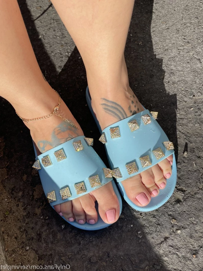 SERVINGBAREFEET [ servingfet ] Onlyfans leaked photo 5068085 on Hotleaks.tv
