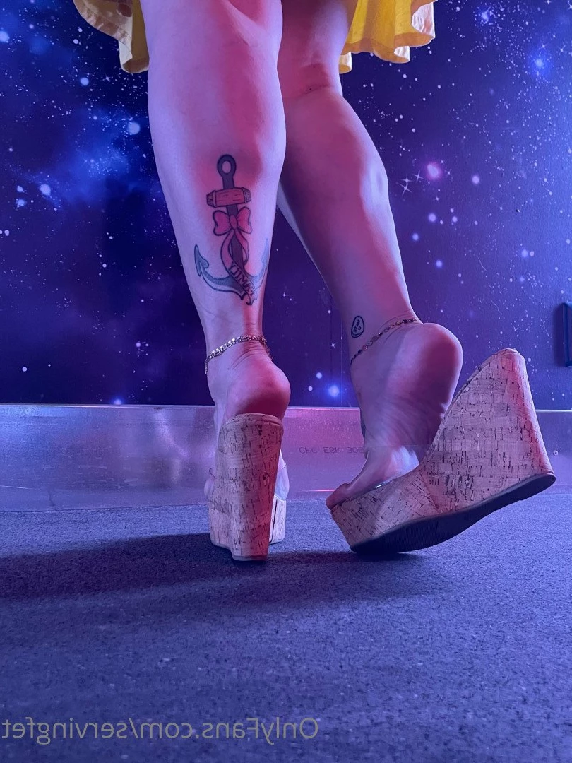 SERVINGBAREFEET [ servingfet ] Onlyfans leaked photo 5069761 on Hotleaks.tv