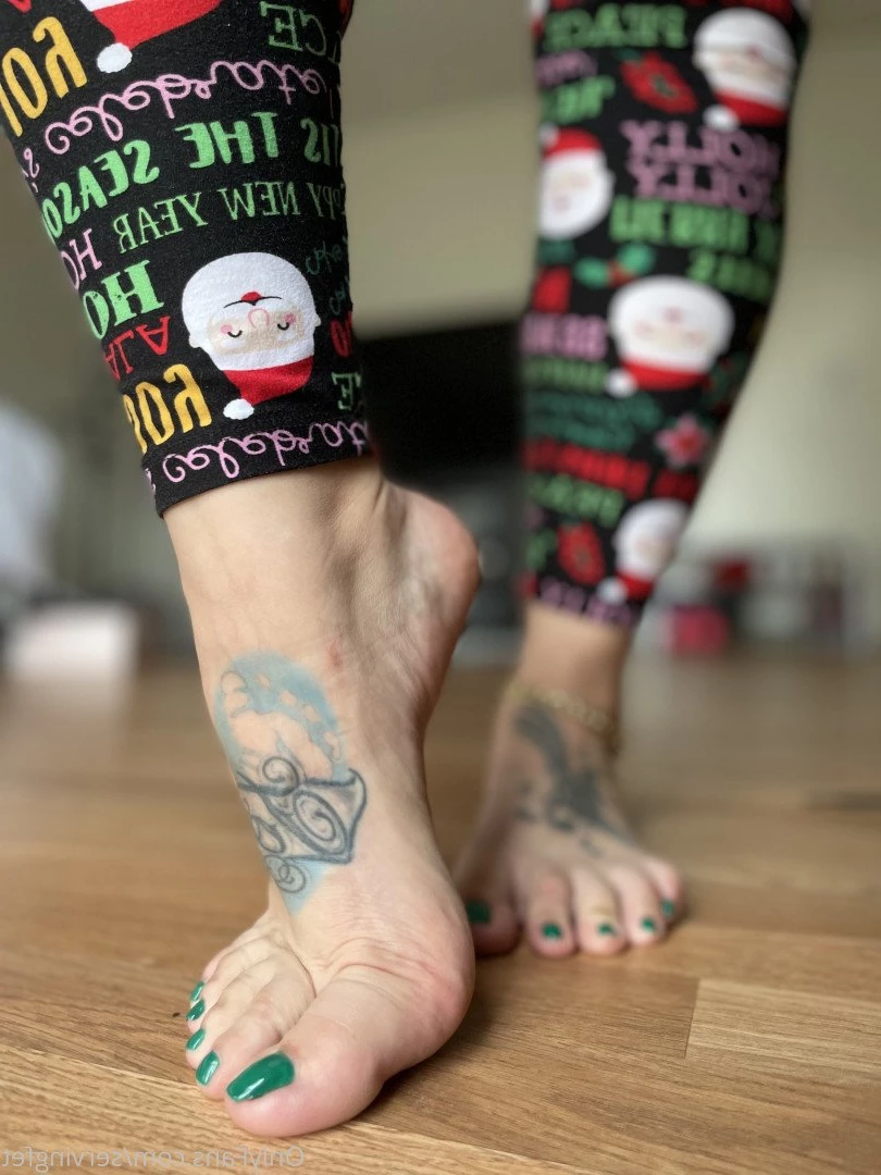 SERVINGBAREFEET [ servingfet ] Onlyfans leaked photo 5069942 on Hotleaks.tv
