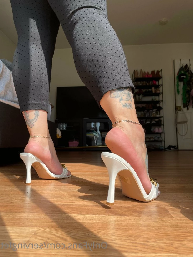 SERVINGBAREFEET [ servingfet ] Onlyfans leaked photo 5070611 on Hotleaks.tv