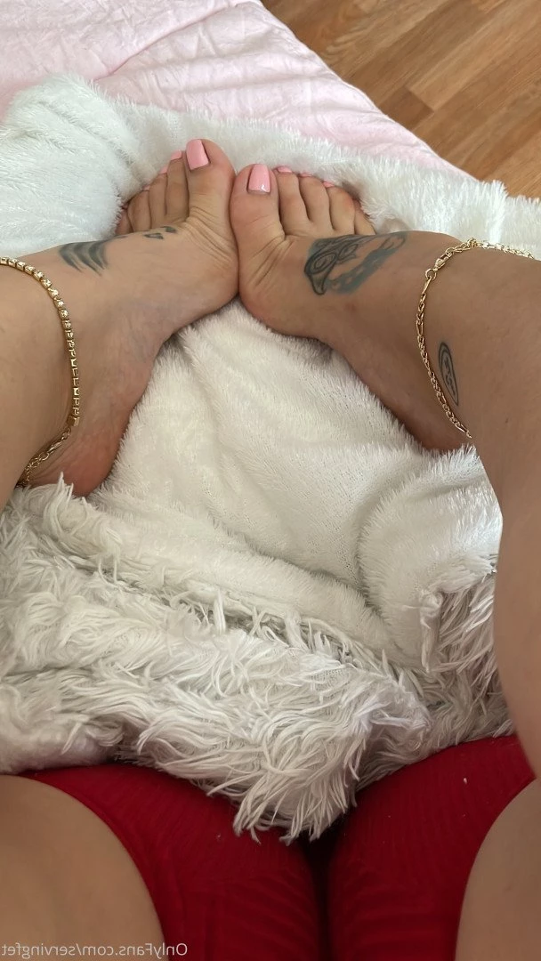 SERVINGBAREFEET [ servingfet ] Onlyfans leaked photo 5070935 on Hotleaks.tv