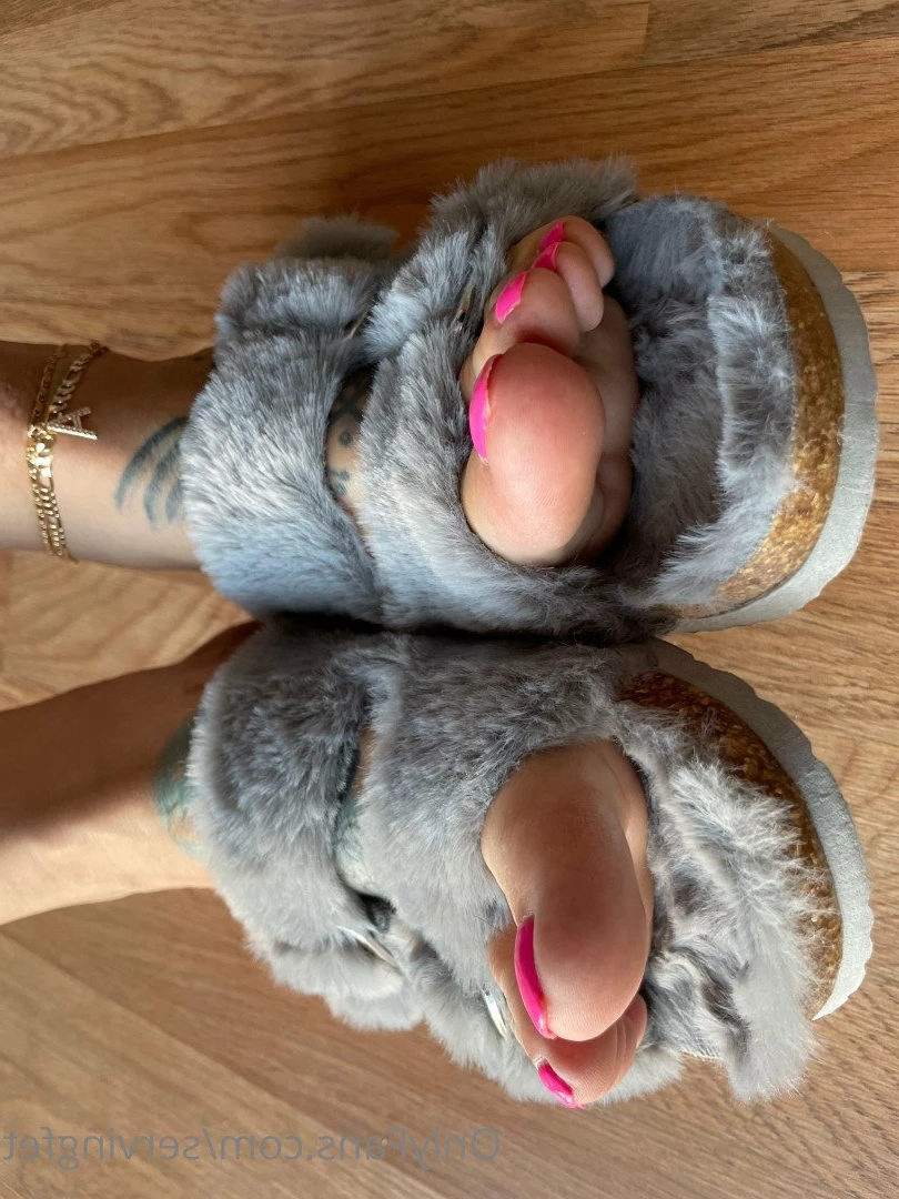 SERVINGBAREFEET [ servingfet ] Onlyfans leaked photo 5071048 on Hotleaks.tv