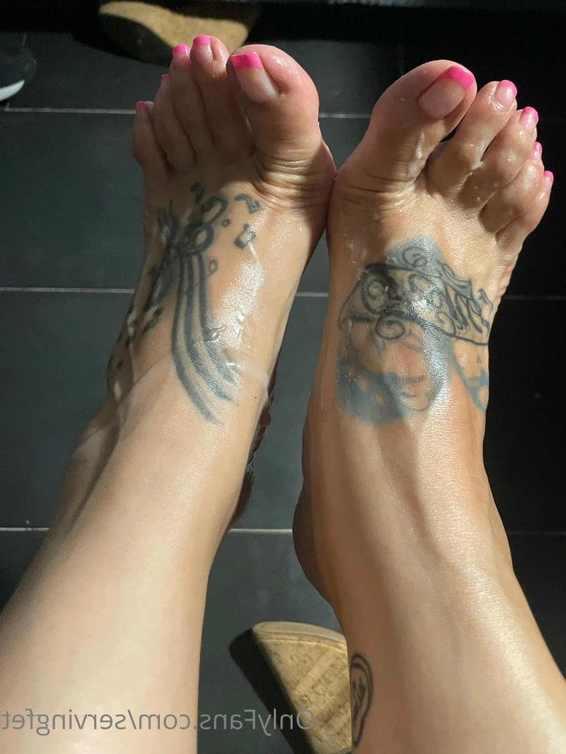 SERVINGBAREFEET [ servingfet ] Onlyfans leaked photo 5071746 on Hotleaks.tv