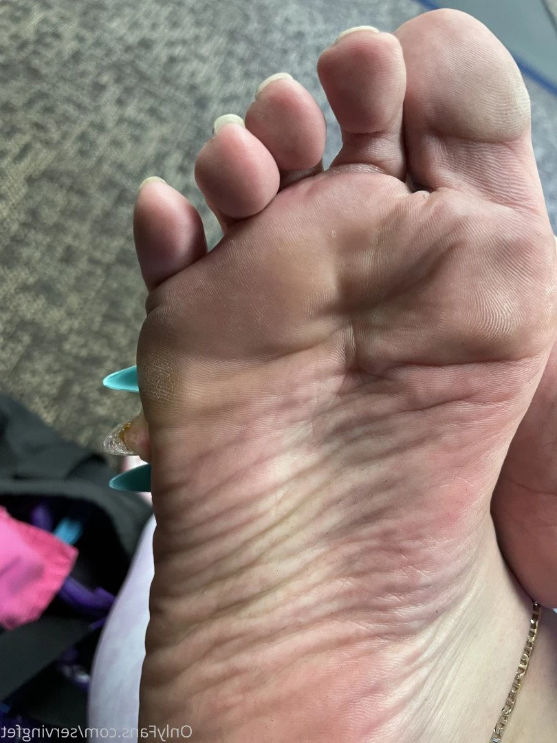 SERVINGBAREFEET [ servingfet ] Onlyfans leaked photo 5071987 on Hotleaks.tv