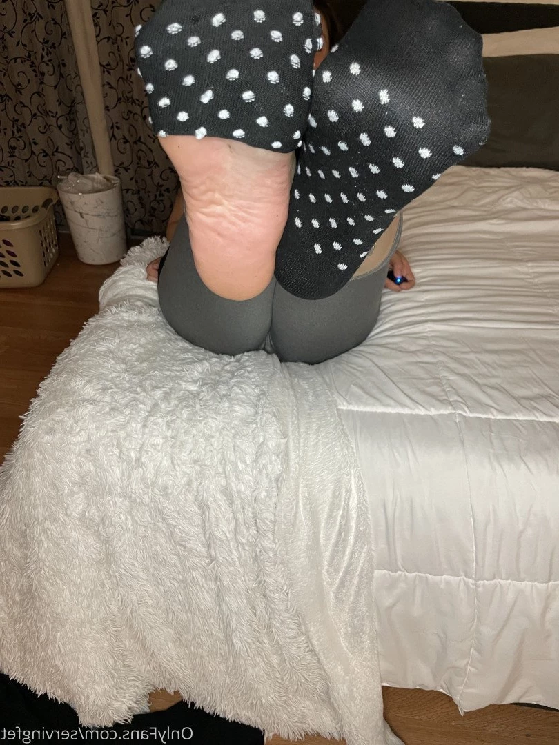 SERVINGBAREFEET [ servingfet ] Onlyfans leaked photo 5072040 on Hotleaks.tv