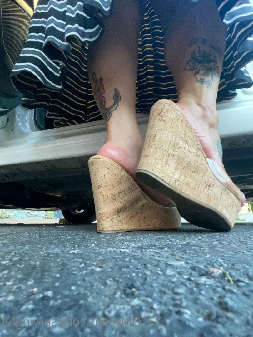 SERVINGBAREFEET [ servingfet ] Onlyfans leaked photo 5072910 on Hotleaks.tv