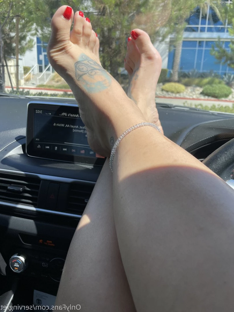 SERVINGBAREFEET [ servingfet ] Onlyfans leaked photo 5073077 on Hotleaks.tv
