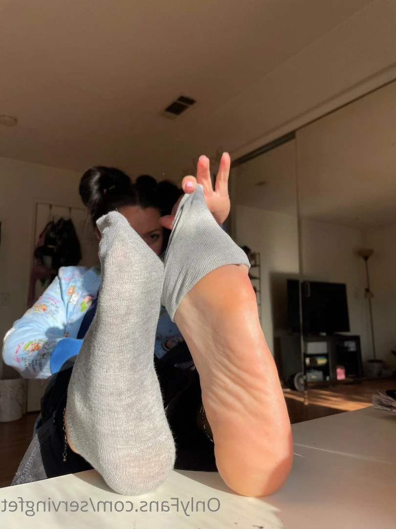 SERVINGBAREFEET [ servingfet ] Onlyfans leaked photo 5073145 on Hotleaks.tv