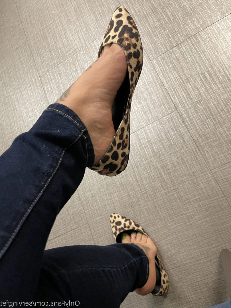 SERVINGBAREFEET [ servingfet ] Onlyfans leaked photo 5073468 on Hotleaks.tv