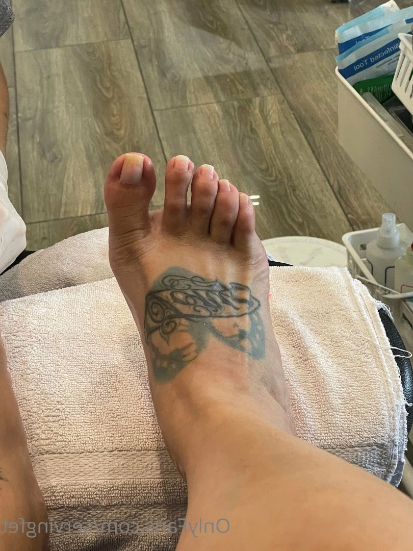 SERVINGBAREFEET [ servingfet ] Onlyfans leaked photo 5074637 on Hotleaks.tv