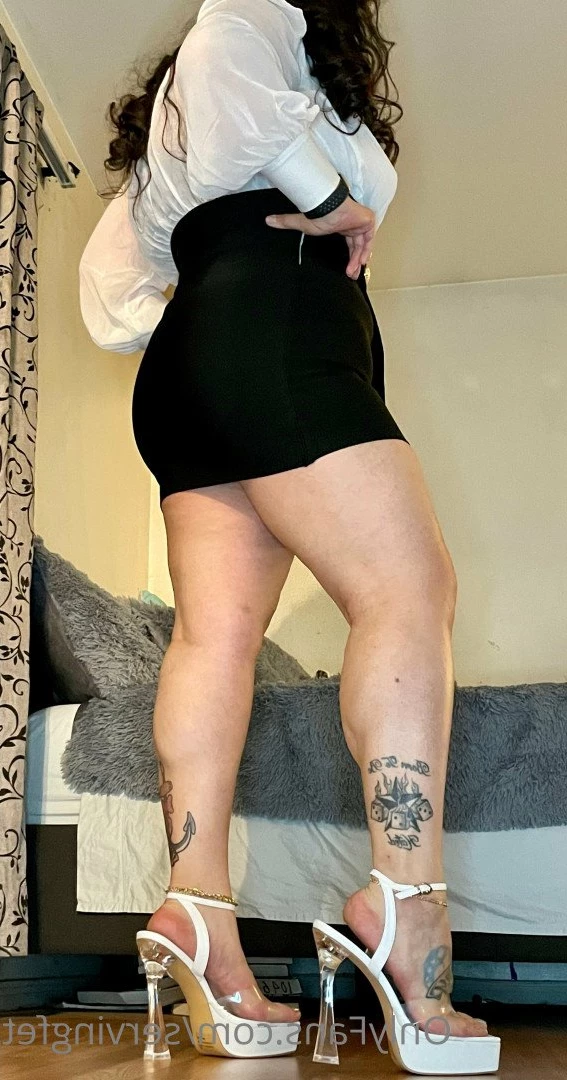 SERVINGBAREFEET [ servingfet ] Onlyfans leaked photo 5075632 on Hotleaks.tv