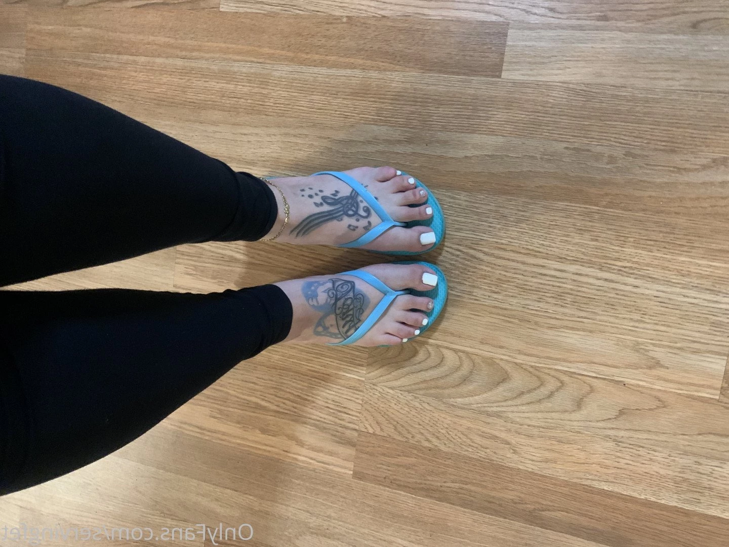 SERVINGBAREFEET [ servingfet ] Onlyfans leaked photo 5075683 on Hotleaks.tv