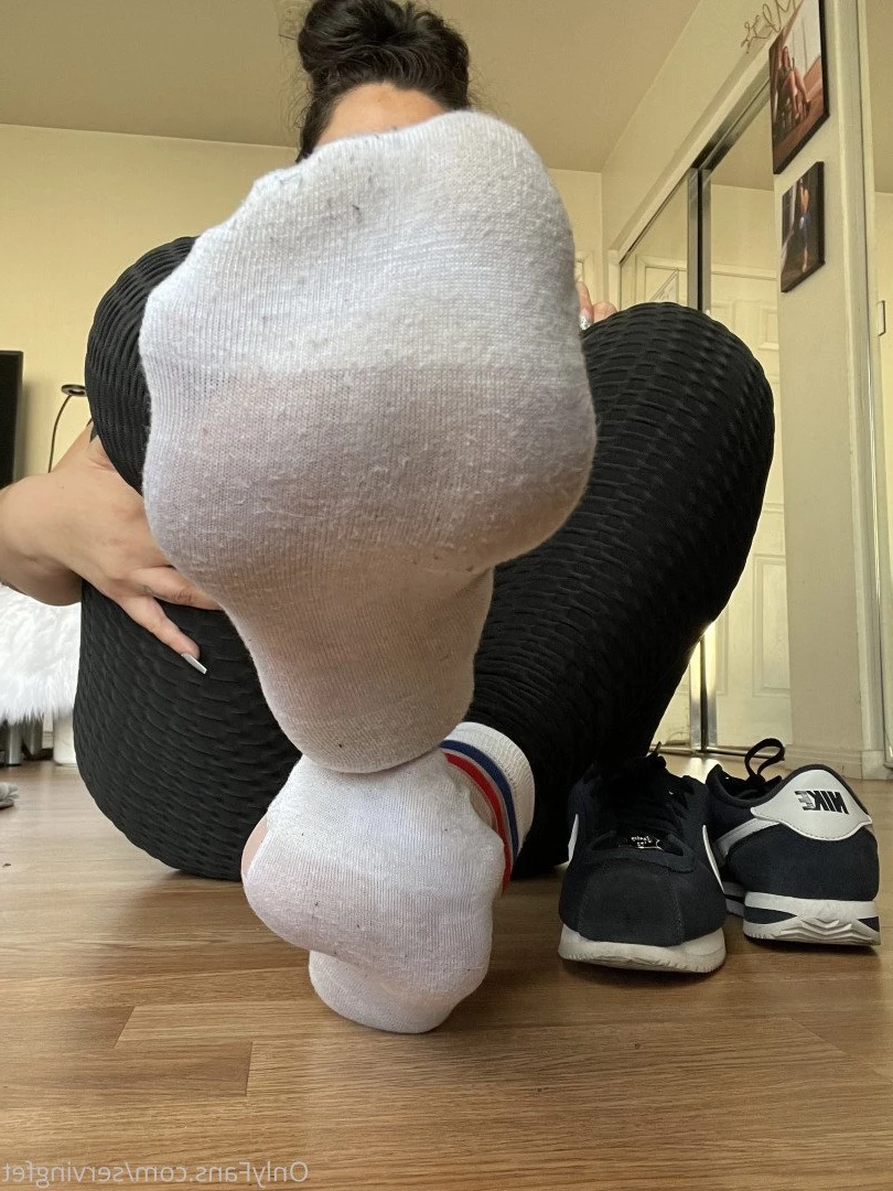 SERVINGBAREFEET [ servingfet ] Onlyfans leaked photo 5075731 on Hotleaks.tv