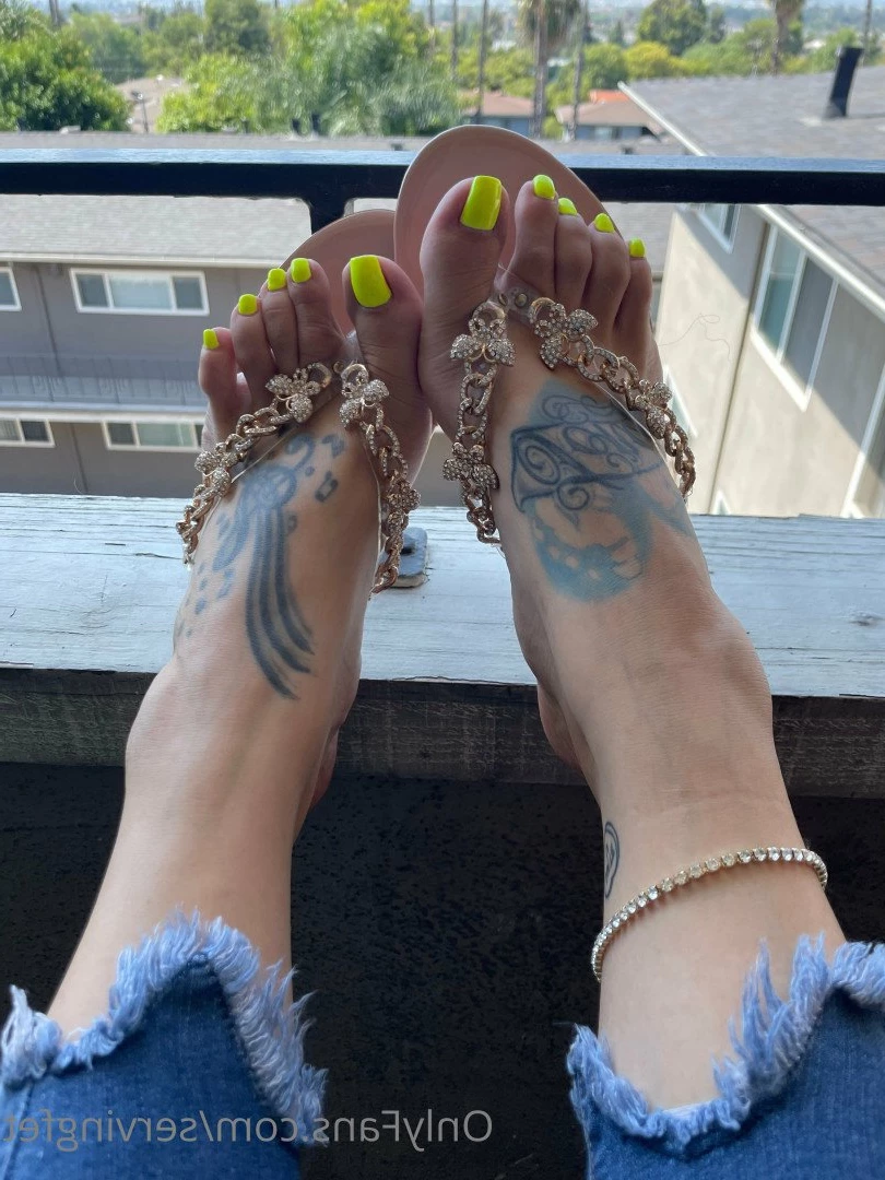 SERVINGBAREFEET [ servingfet ] Onlyfans leaked photo 5076025 on Hotleaks.tv
