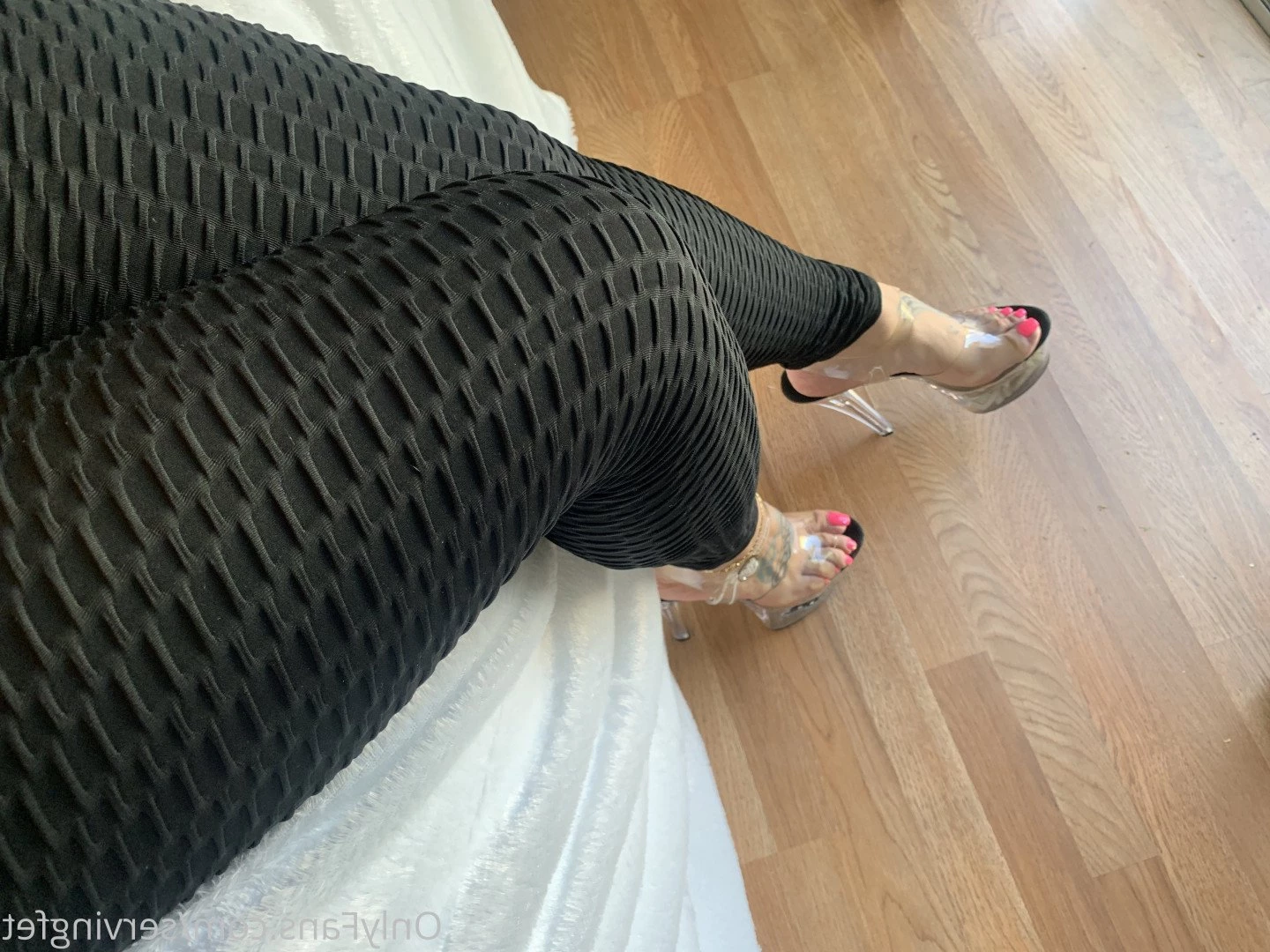 SERVINGBAREFEET [ servingfet ] Onlyfans leaked photo 5076058 on Hotleaks.tv