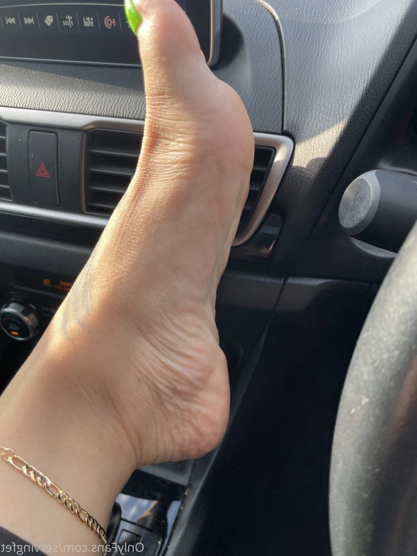 SERVINGBAREFEET [ servingfet ] Onlyfans leaked photo 5076525 on Hotleaks.tv