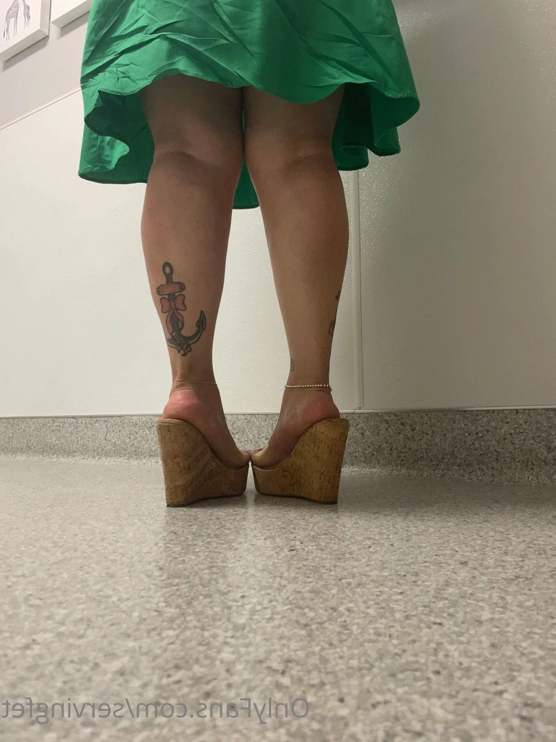 SERVINGBAREFEET [ servingfet ] Onlyfans leaked photo 5076629 on Hotleaks.tv
