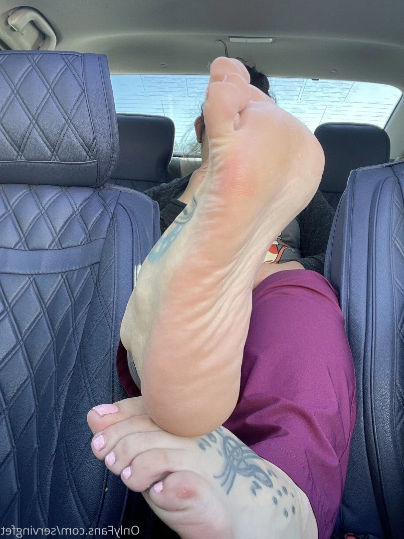 SERVINGBAREFEET [ servingfet ] Onlyfans leaked photo 5076690 on Hotleaks.tv