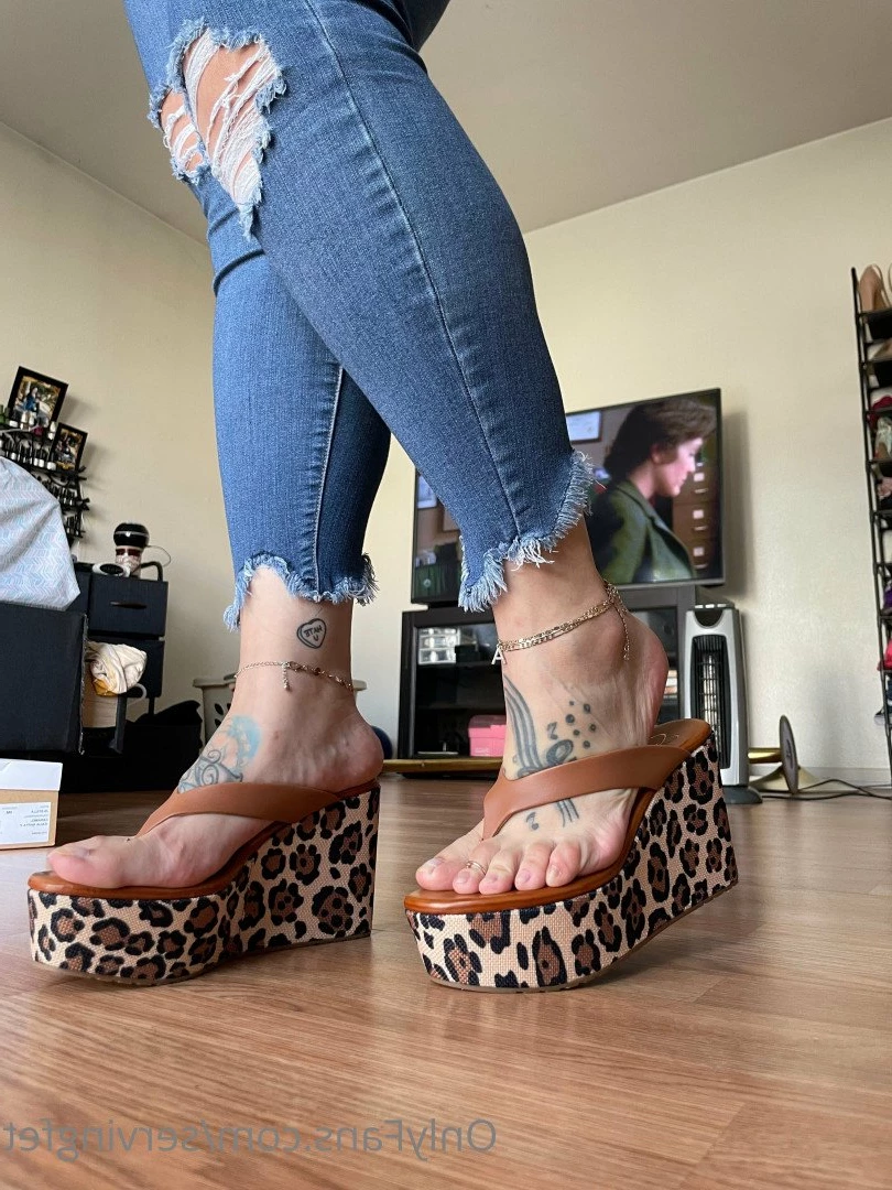 SERVINGBAREFEET [ servingfet ] Onlyfans leaked photo 5076917 on Hotleaks.tv