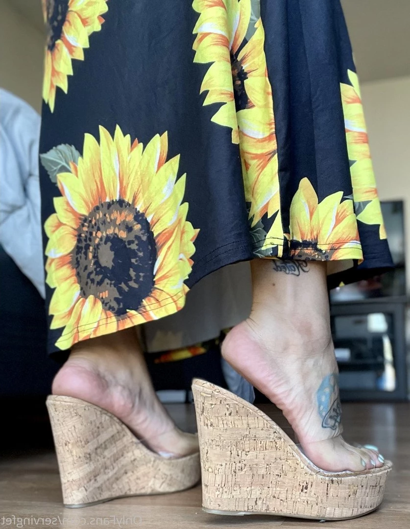 SERVINGBAREFEET [ servingfet ] Onlyfans leaked photo 5077107 on Hotleaks.tv