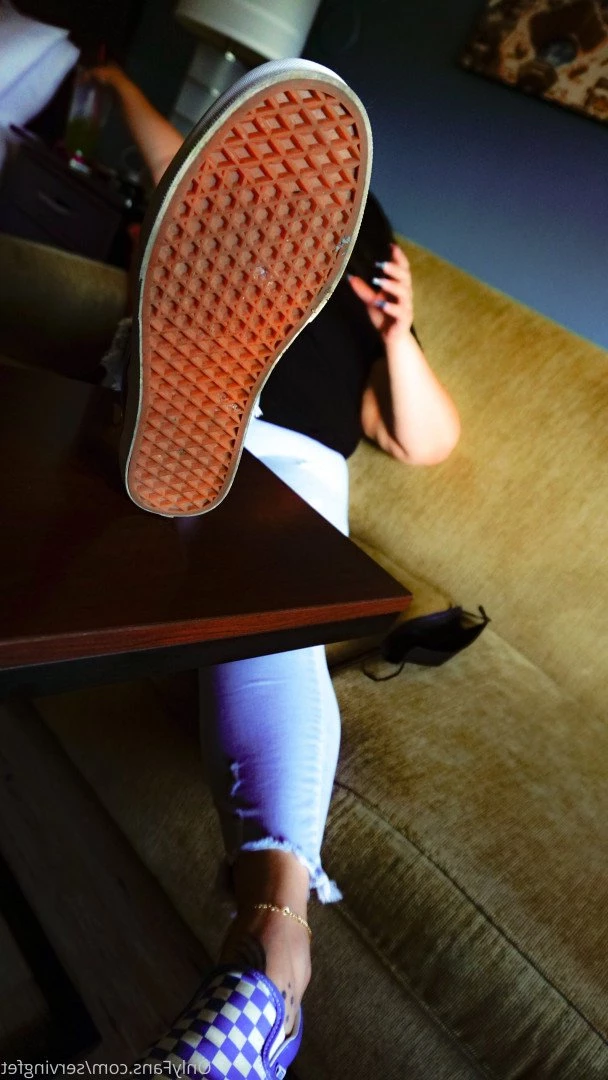 SERVINGBAREFEET [ servingfet ] Onlyfans leaked photo 5077357 on Hotleaks.tv
