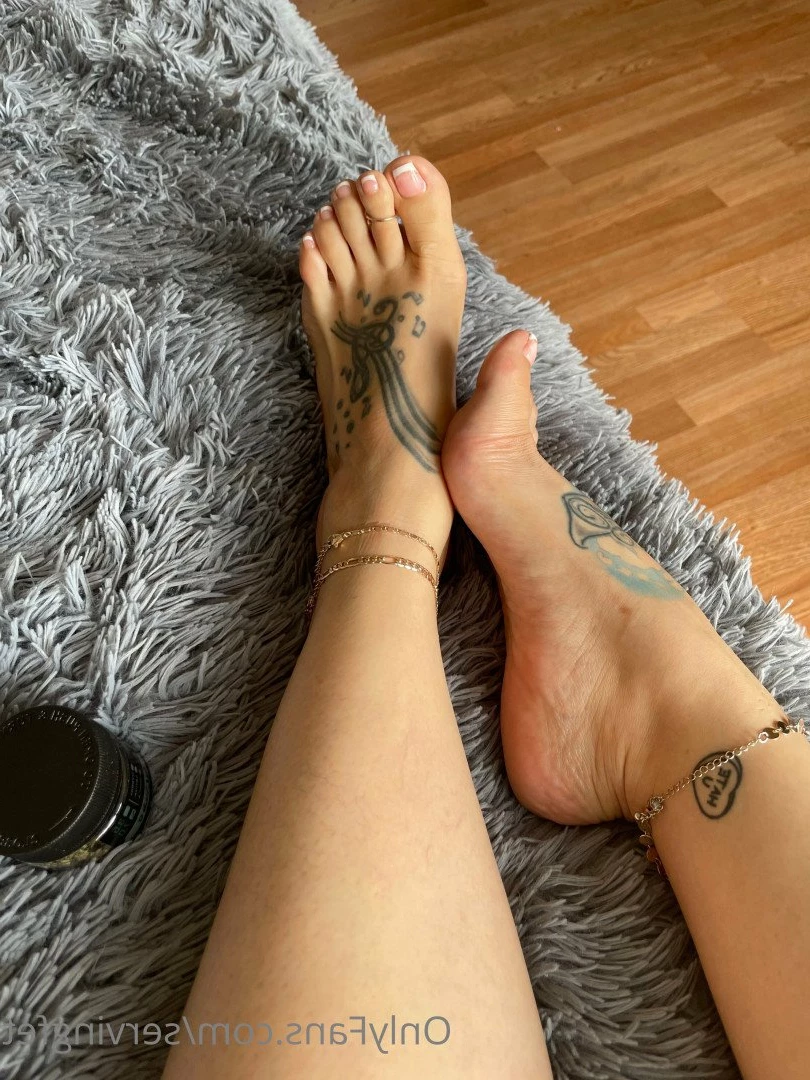 SERVINGBAREFEET [ servingfet ] Onlyfans leaked photo 5077436 on Hotleaks.tv