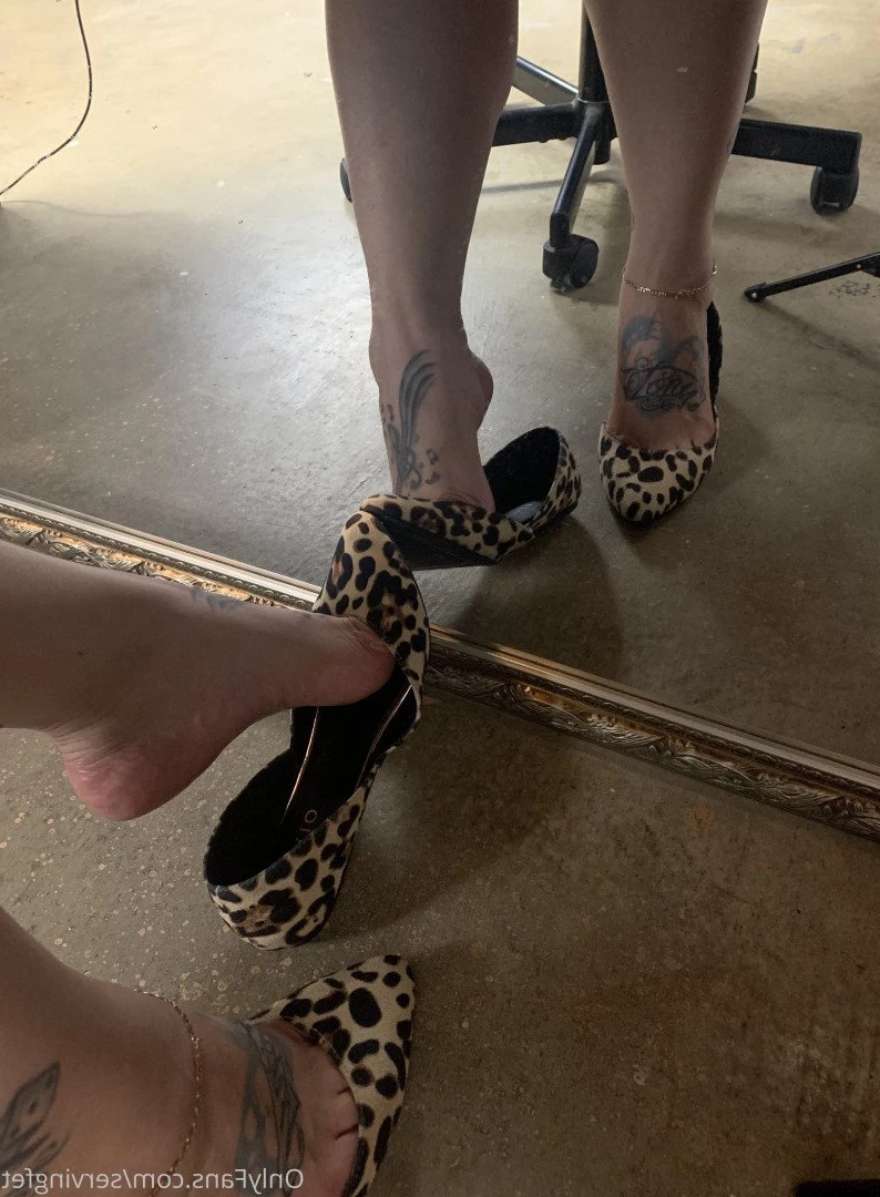 SERVINGBAREFEET [ servingfet ] Onlyfans leaked photo 5077788 on Hotleaks.tv