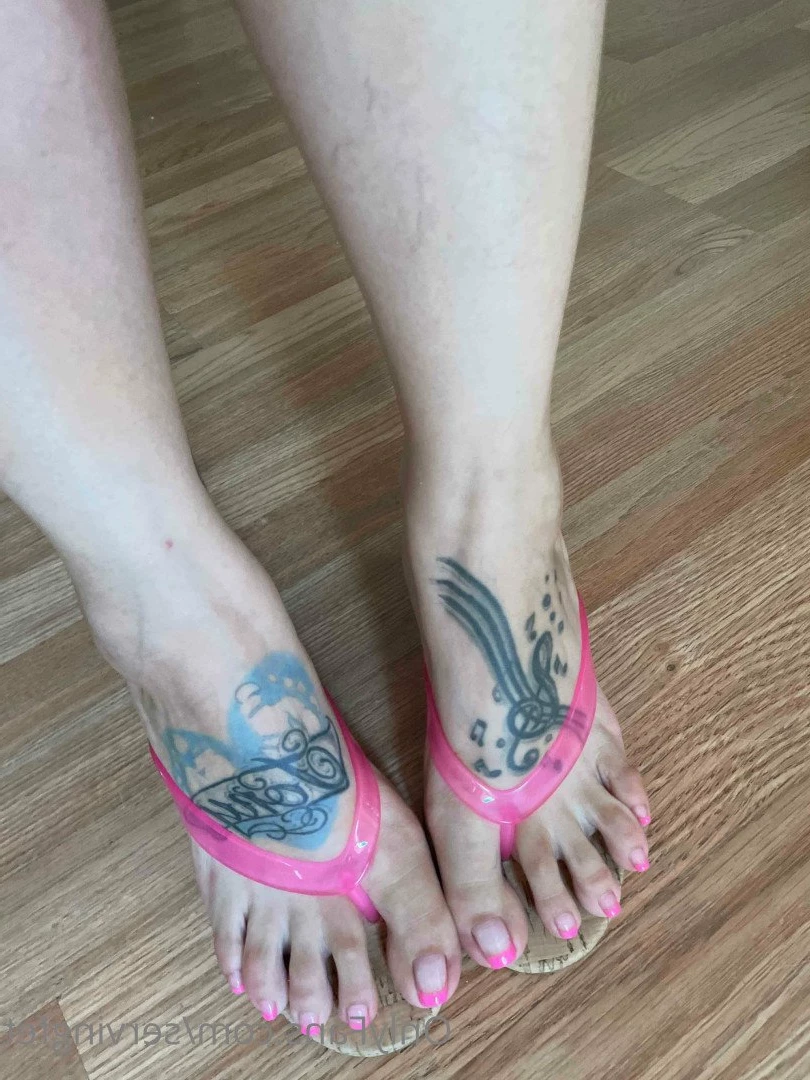 SERVINGBAREFEET [ servingfet ] Onlyfans leaked photo 5078579 on Hotleaks.tv