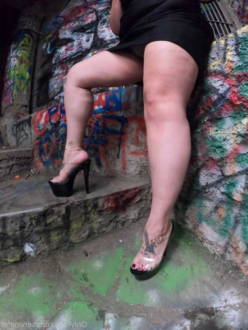 SERVINGBAREFEET [ servingfet ] Onlyfans leaked photo 5079538 on Hotleaks.tv