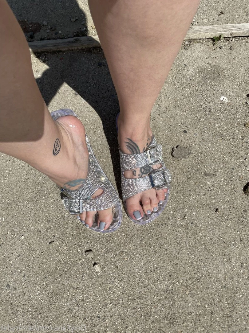 SERVINGBAREFEET [ servingfet ] Onlyfans leaked photo 5079581 on Hotleaks.tv