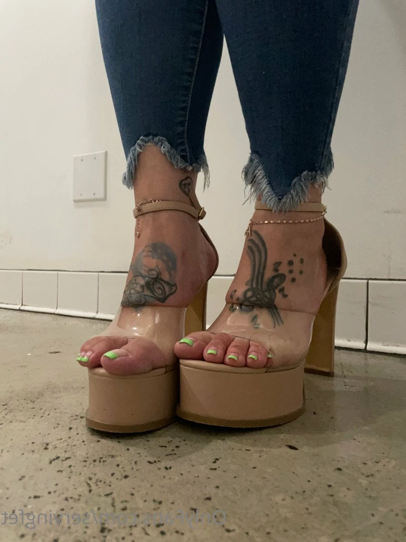 SERVINGBAREFEET [ servingfet ] Onlyfans leaked photo 5079994 on Hotleaks.tv