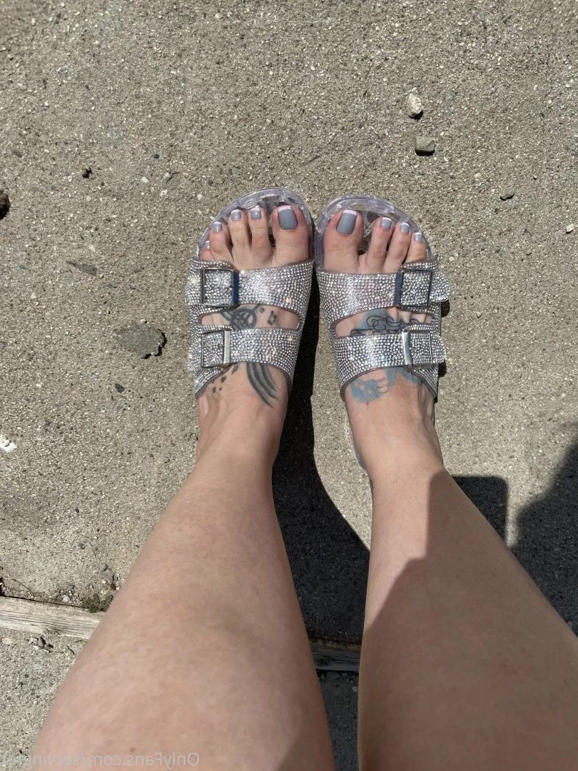 SERVINGBAREFEET [ servingfet ] Onlyfans leaked photo 5080265 on Hotleaks.tv