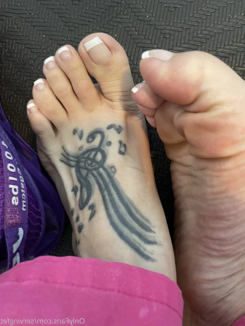 SERVINGBAREFEET [ servingfet ] Onlyfans leaked photo 5080404 on Hotleaks.tv