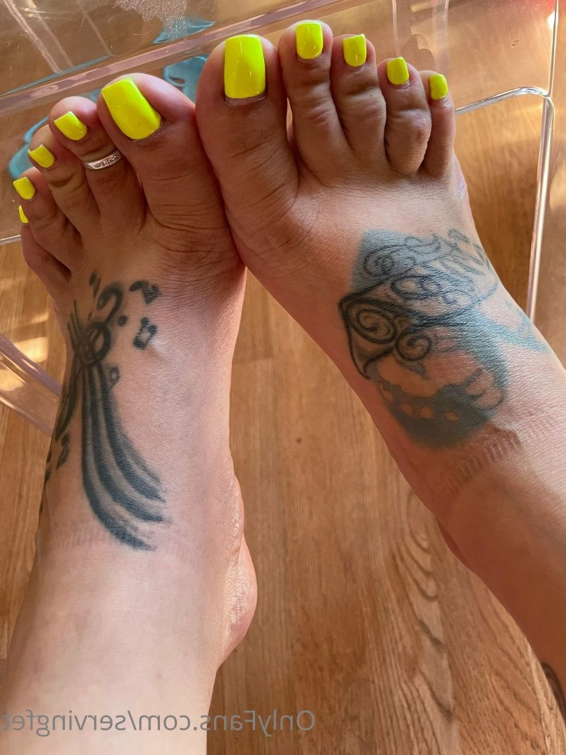 SERVINGBAREFEET [ servingfet ] Onlyfans leaked photo 5080496 on Hotleaks.tv