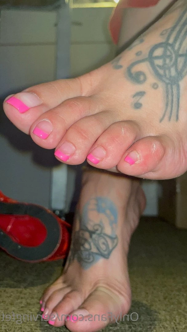 SERVINGBAREFEET [ servingfet ] Onlyfans leaked photo 5080551 on Hotleaks.tv