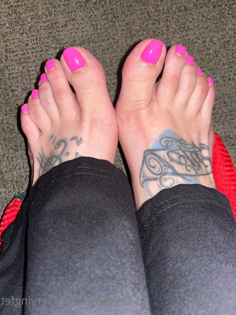 SERVINGBAREFEET [ servingfet ] Onlyfans leaked photo 5080652 on Hotleaks.tv