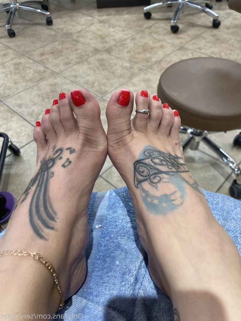 SERVINGBAREFEET [ servingfet ] Onlyfans leaked photo 5080757 on Hotleaks.tv